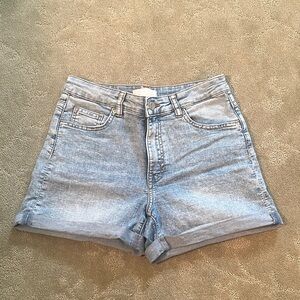 H&M Light Wash Denim High-Rise Roll-Hem Shorts
